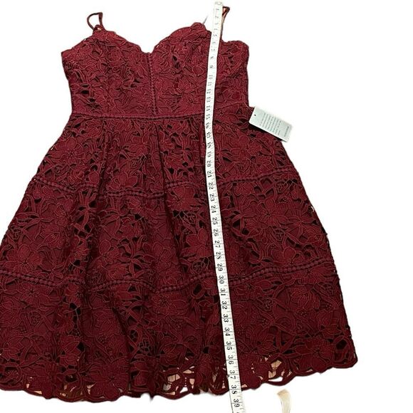 Adelyn Rae Women’s Jenny Lace Fit And Flare Dress, Size M, NWT - Picture 10 of 11